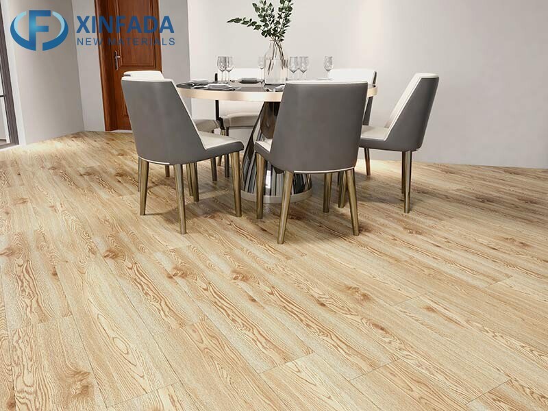 Modern Design Laminate Flooring EIR Embossed Surface Click Laminate Flooring