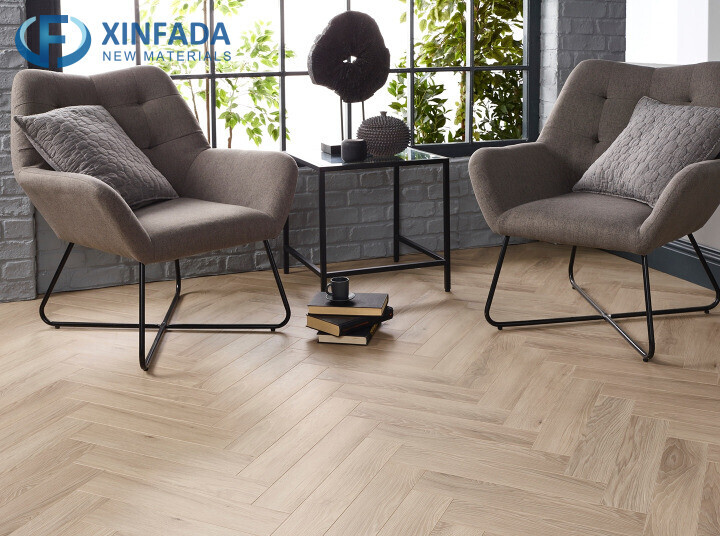 Embossed Wholesale Home Decor HDF/MDF 8mm-12mm AC1-AC5 Waterproof Herringbone Oak Piso Laminado Engineered Parquet/Wooden Floor Laminate Flooring Tile /Tiles
