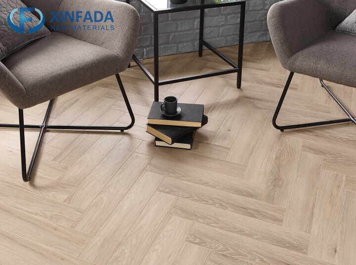 Embossed Wholesale Home Decor HDF/MDF 8mm-12mm AC1-AC5 Waterproof Herringbone Oak Piso Laminado Engineered Parquet/Wooden Floor Laminate Flooring Tile /Tiles