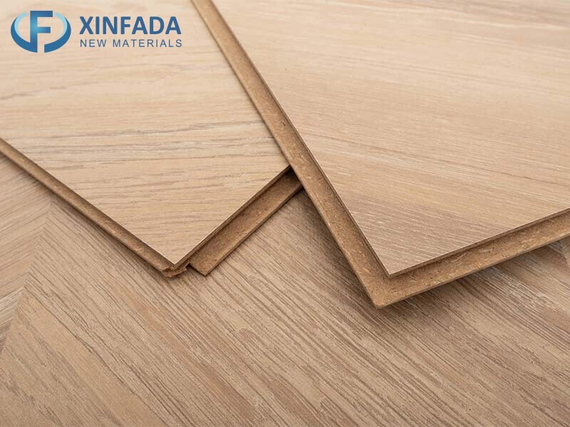 Professional Manufacturer Hardwood Flooring Oak Waterproof Quartz Parquet Click Herringbone 8mm 10mm 12mm Laminate Flooring for Indoor
