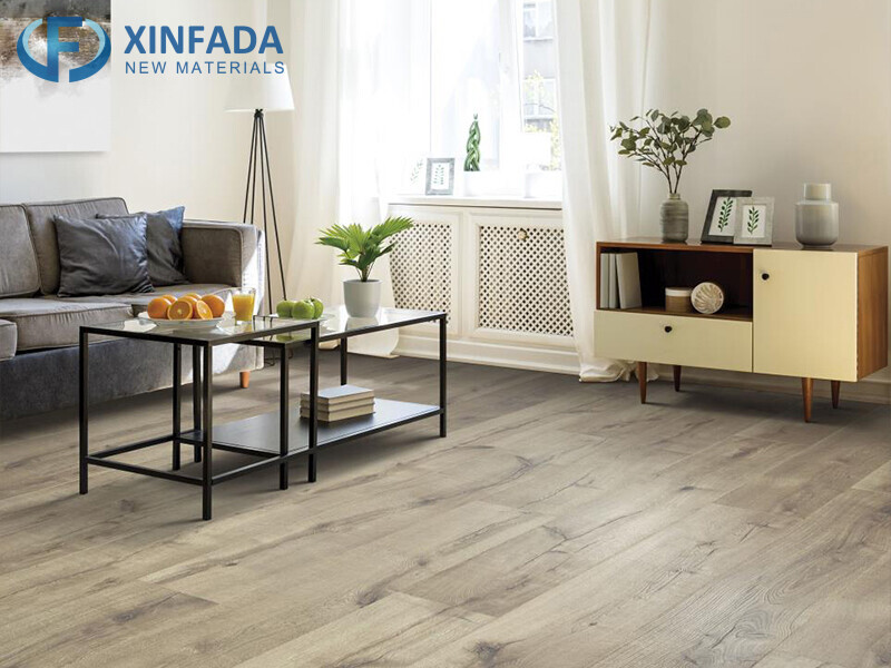 Scratch-Resistant and Stain-Resistant Oak Engineered Wood Flooring