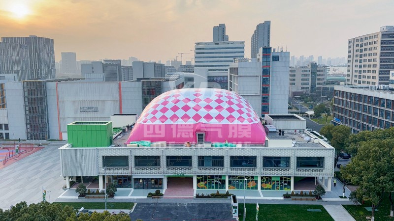 Rooftop Air Dome Sports Space Completed at Vanke I·Campus Wuxi, China Rooftop Air Dome Sports Space Completed at Vanke I·Campus Wuxi, China