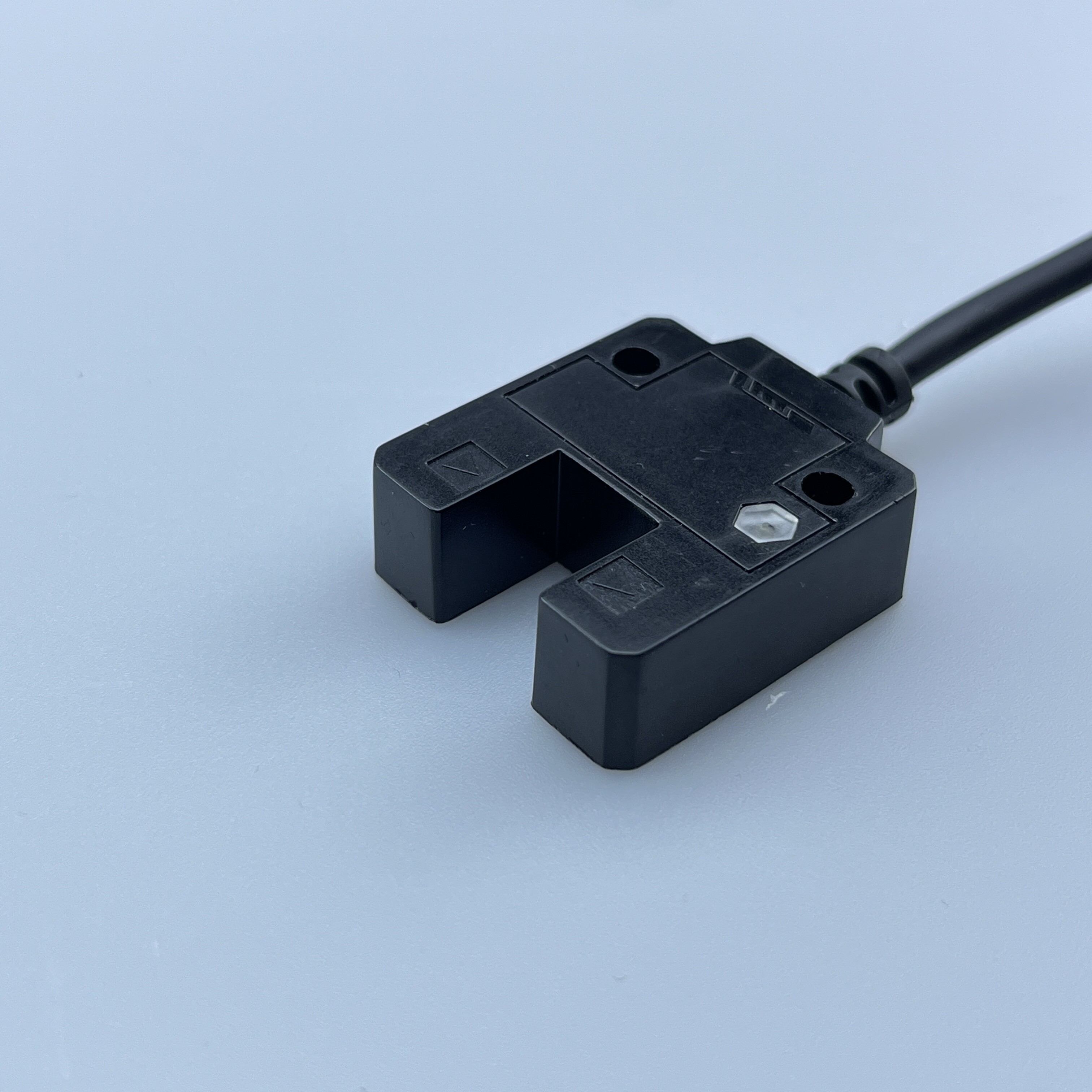 GU4 Slot type photoelectric sensor
