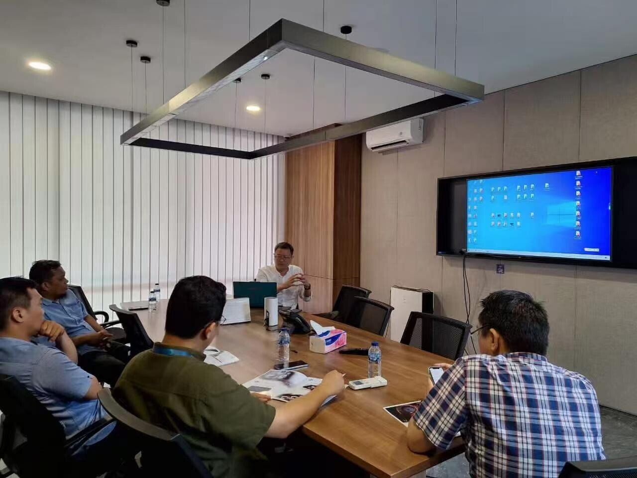 Ocean  Customer visits .jpg