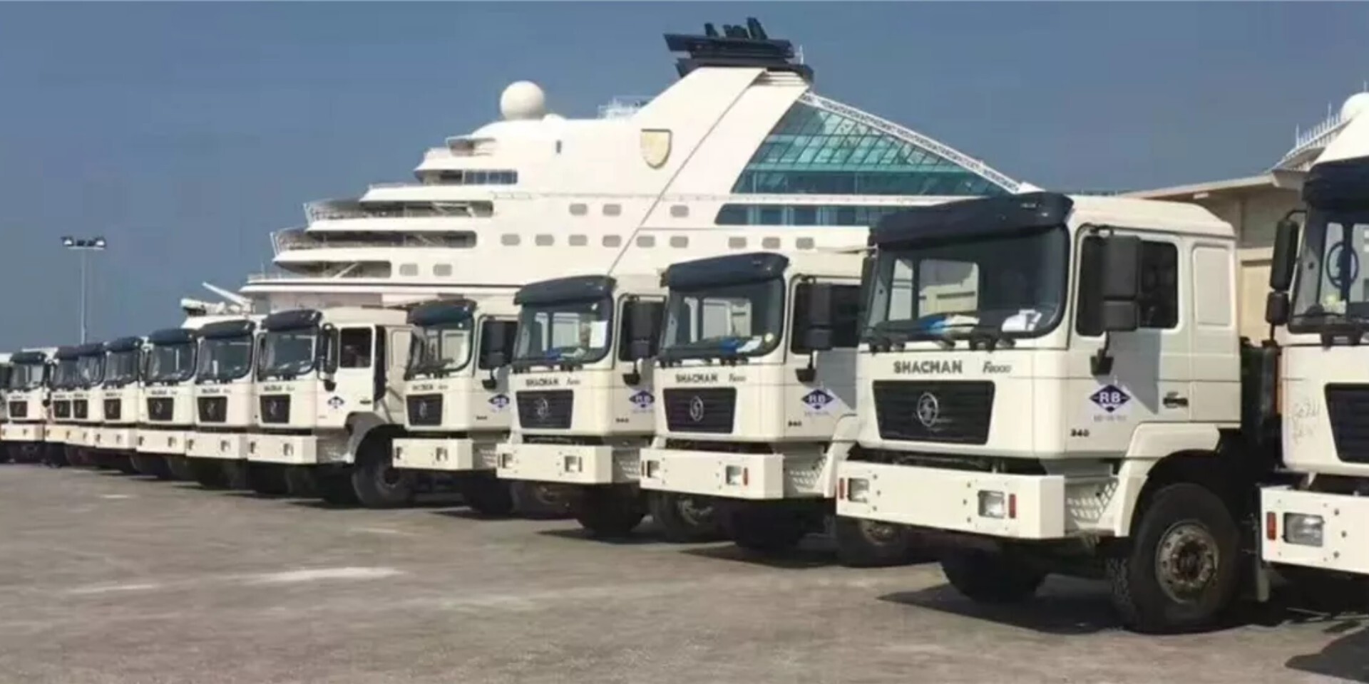 SHACMAN F2000@1x.jpg