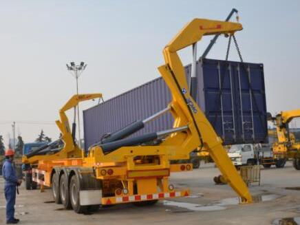 SHACMAN Side Lifting Container Trailer With Crane