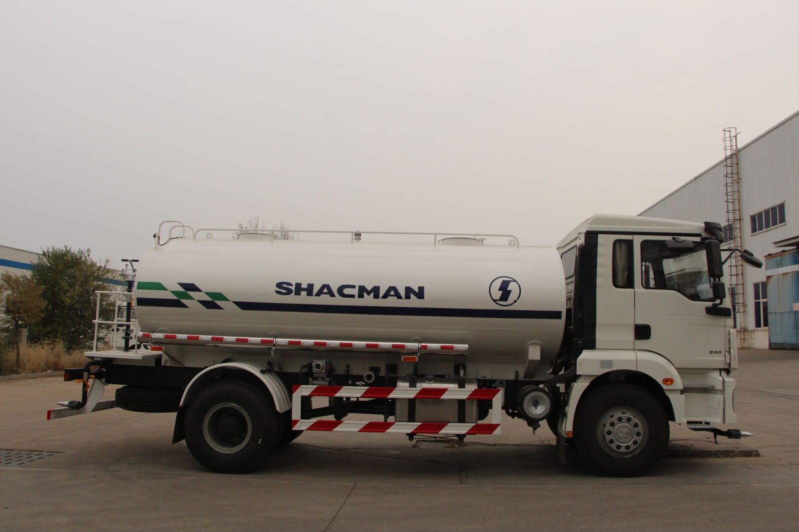 H3000 4×2 Sprinkler Truck