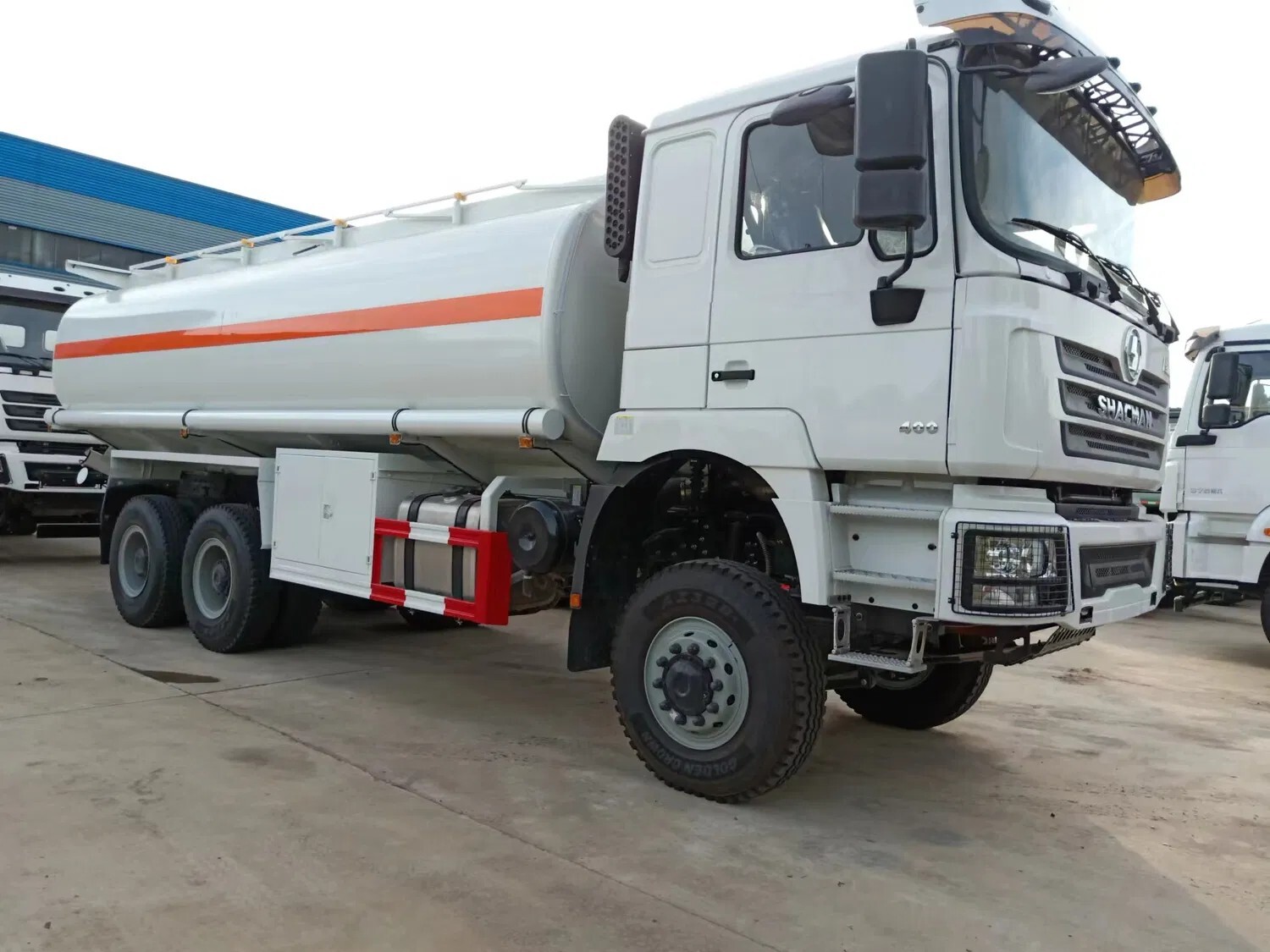F3000 Oil tanker truck 6x4