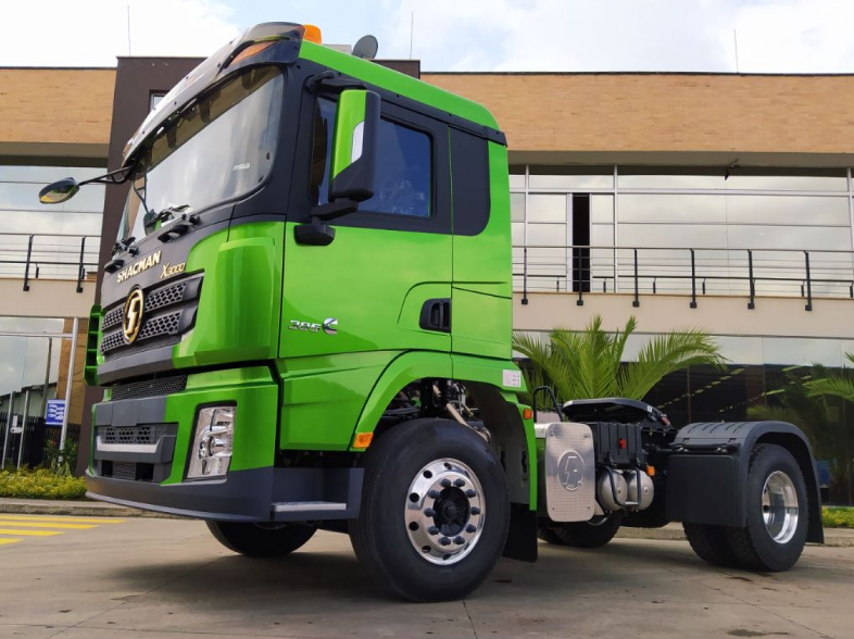 X3000 4x2 Tractor Truck