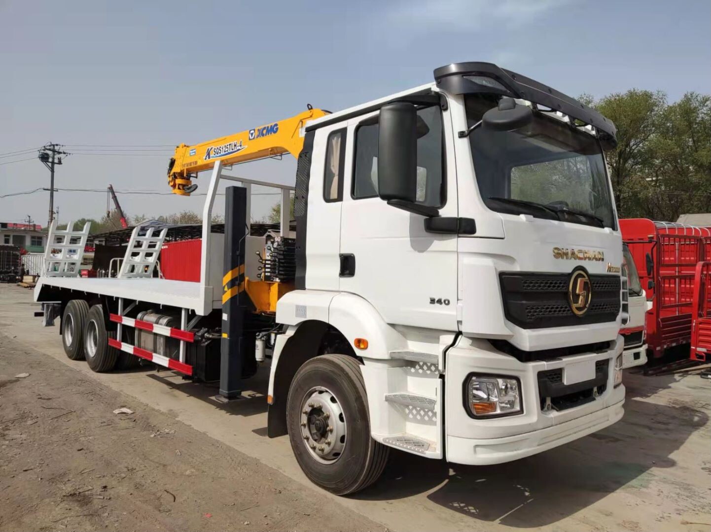 Top 5 Features of the H3000 Lorry-Mounted Crane You Need to Know
