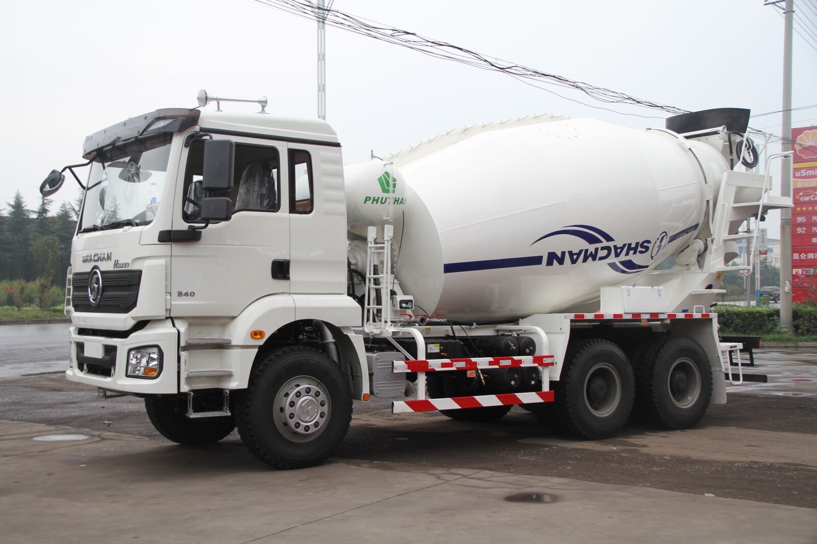 H3000 6X4 Mixer Truck