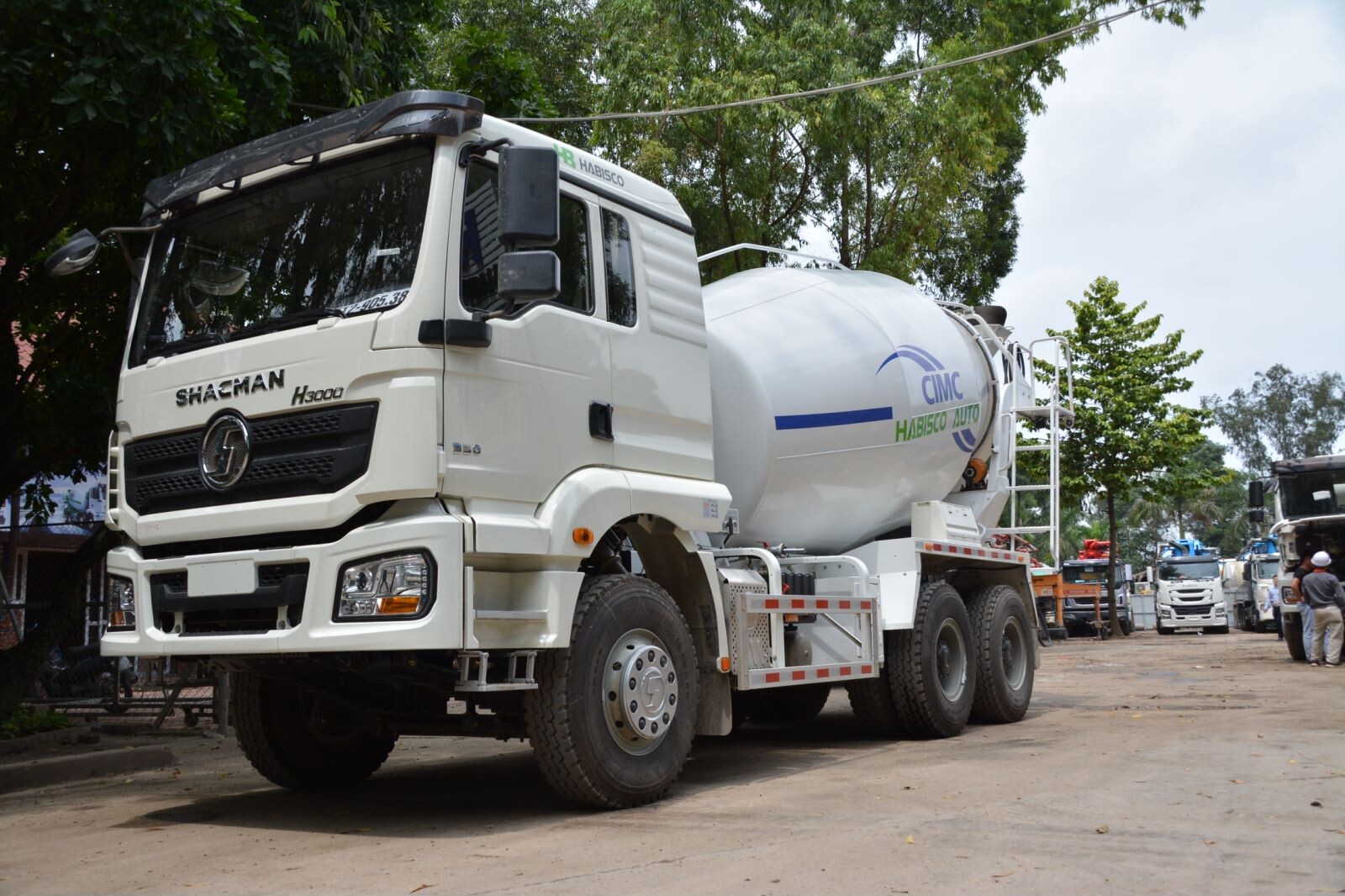 H3000 6X4 Mixer Truck