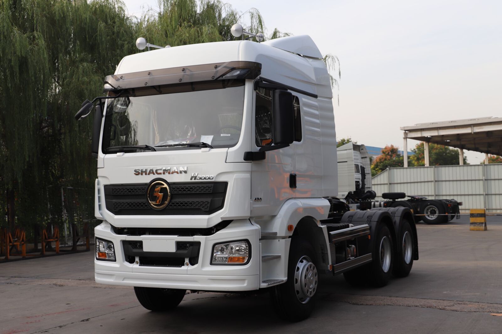 H3000 6X4 Tractor Truck