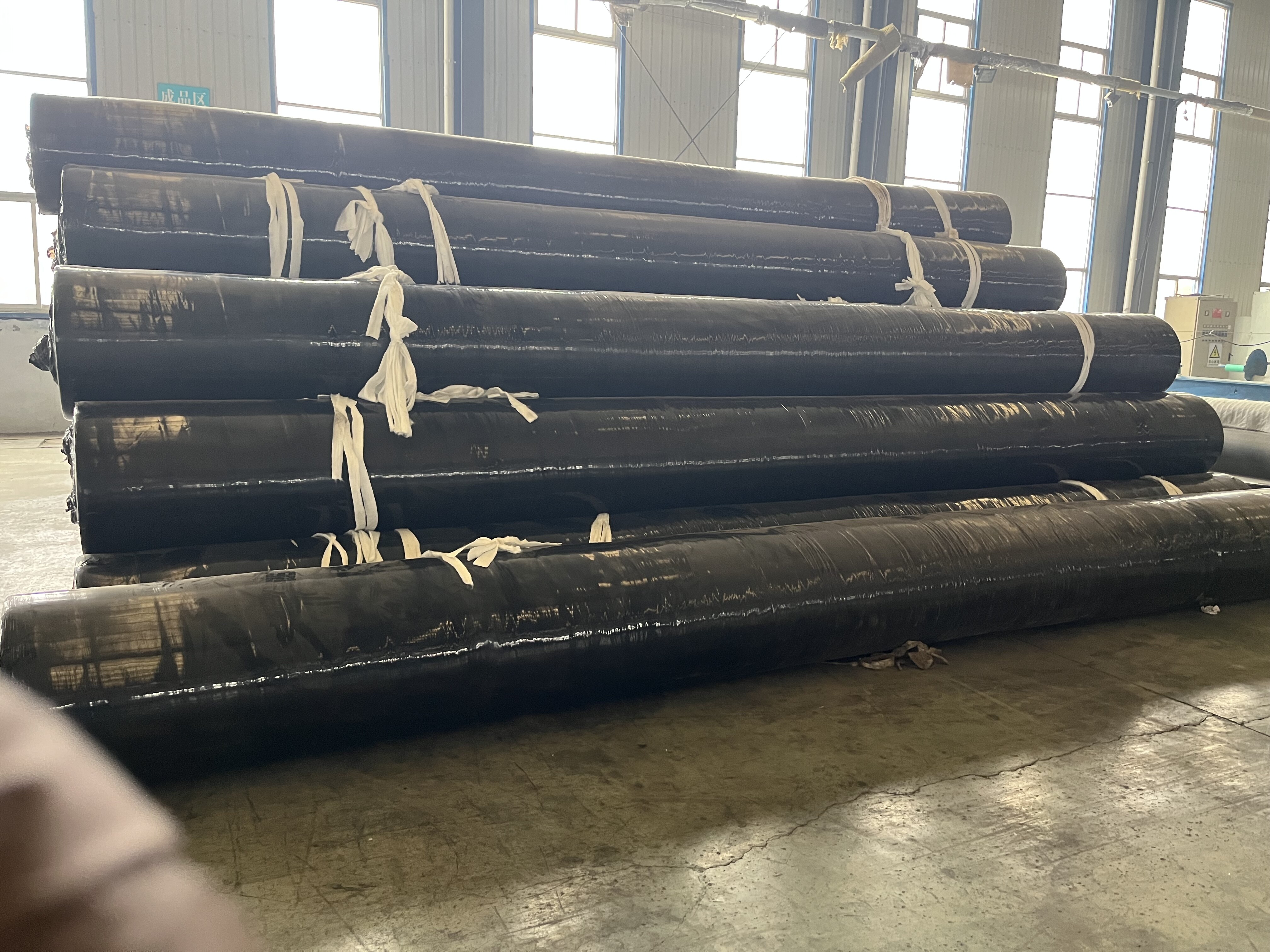 Geosynthetic Clay Liners For Artificial Lake