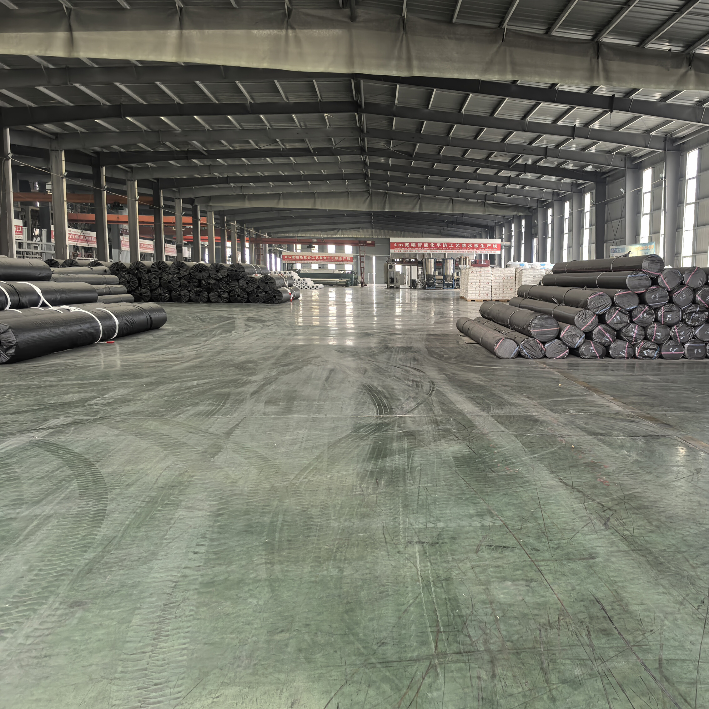 Geosynthetic Clay Liners For Artificial Lake