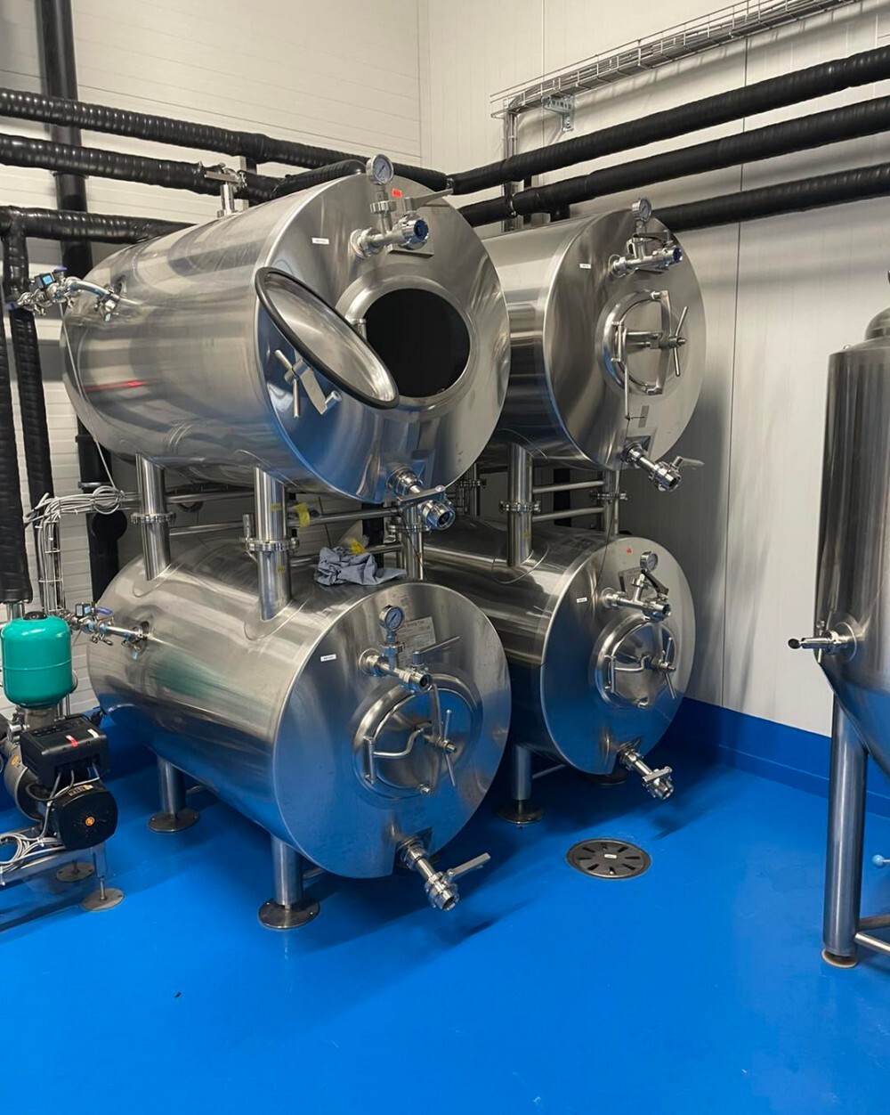 Horizontal Bright Beer Tank