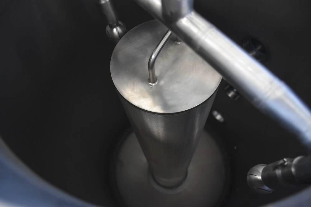 Hop gun