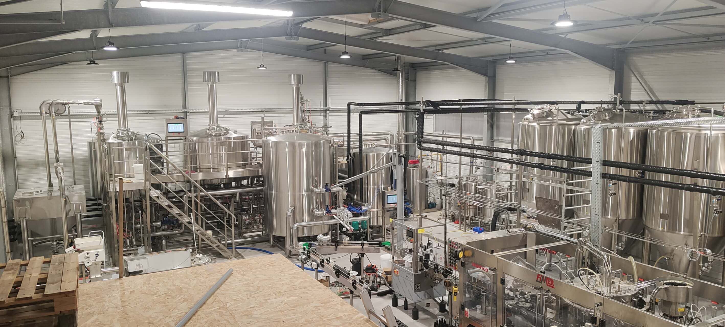 2000L Three Vessel Brewing Equipment Fully Automatic  2000L Three Vessel Brewing Equipment Fully Automatic