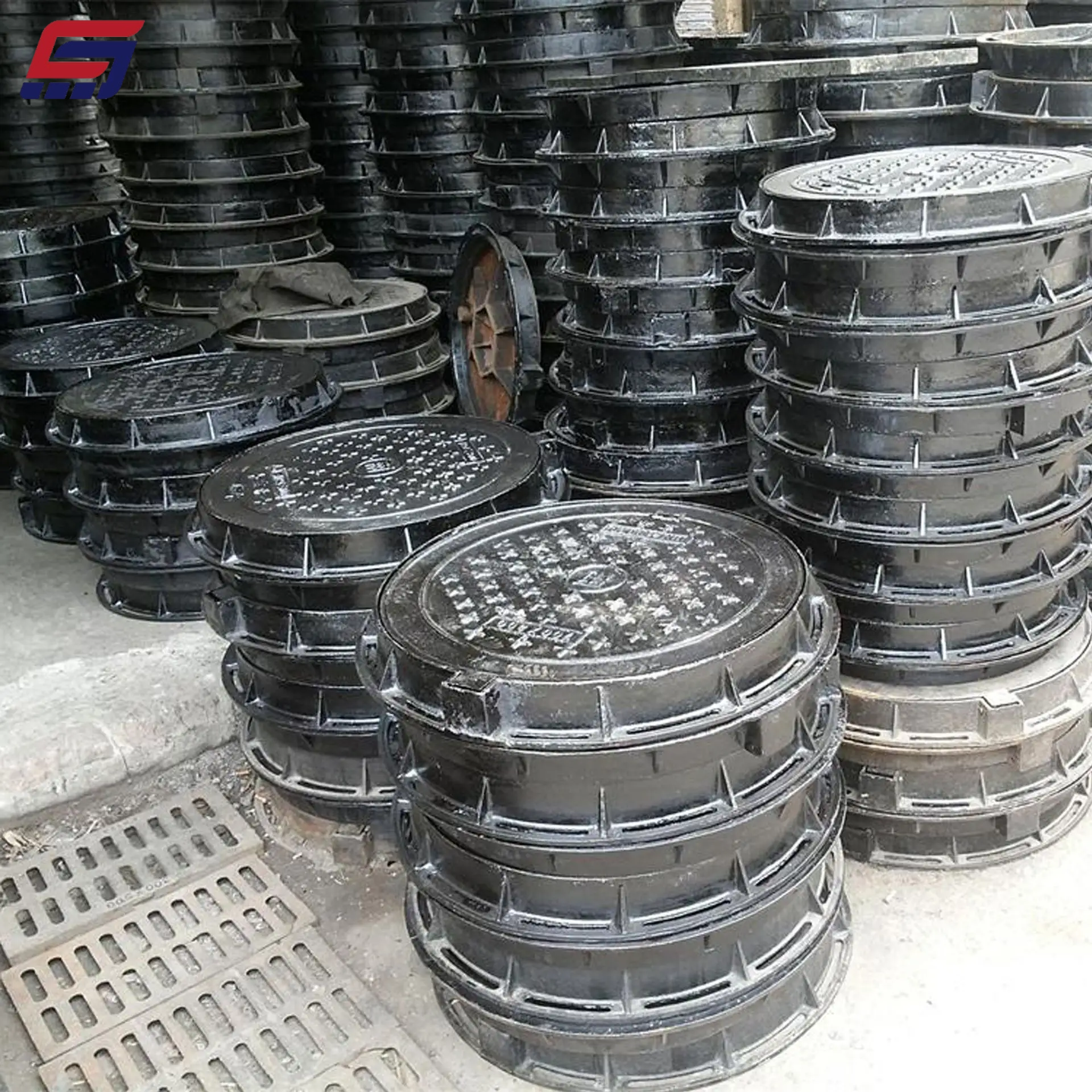 High Strength Square Cast Iron Manhole Cover B125 EN124 D400 Manhole Cover