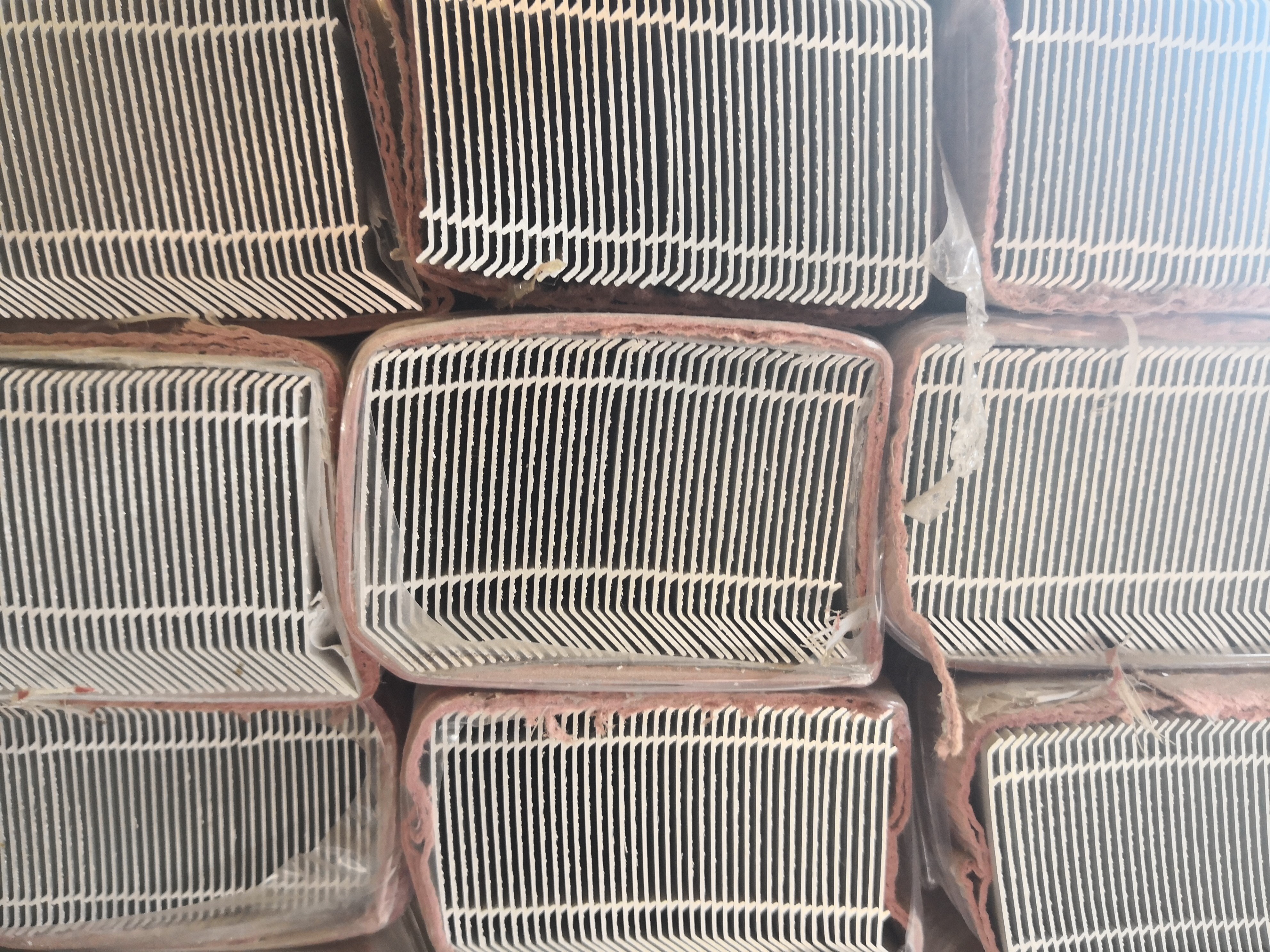 Aluminum profiles for air ducts and air conditioners