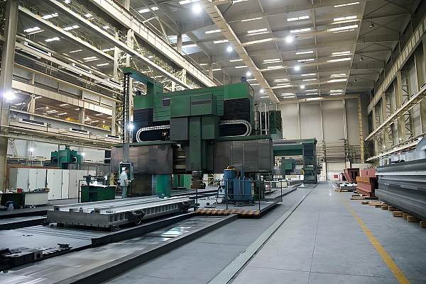 Guided by market demand, we aim to introduce, digest, and master the key core technologies of high-quality and special steel products such as construction steel, automotive steel, and tooling steel, in order to maintain our industry-leading market competitiveness.