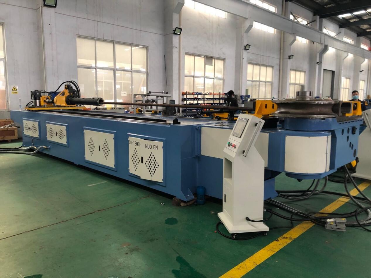 DW130CNC-2A-1S Automatic high precision servo pipe bending machine