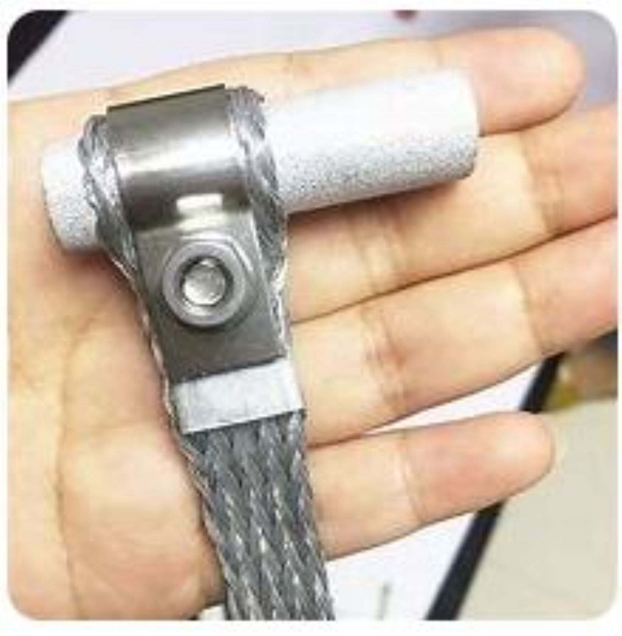 Aluminum braided straps