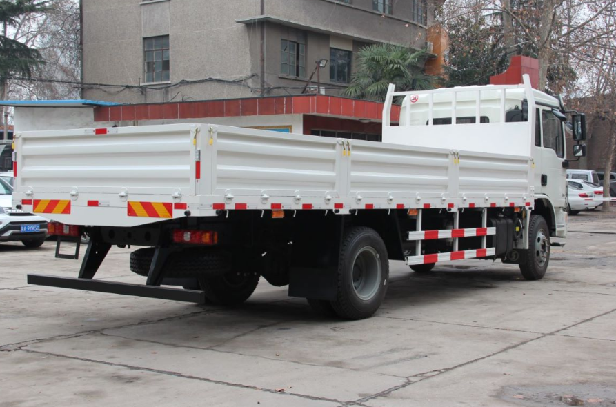 Camion cargo L3000 4X2