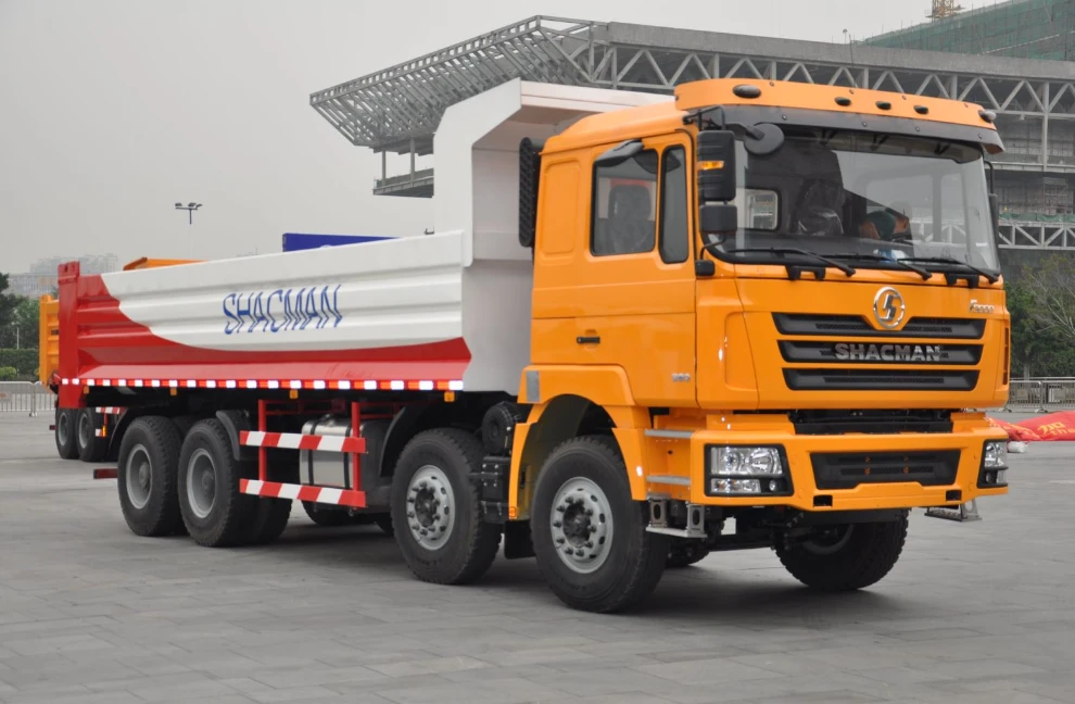 F3000 Camion benne 8x4