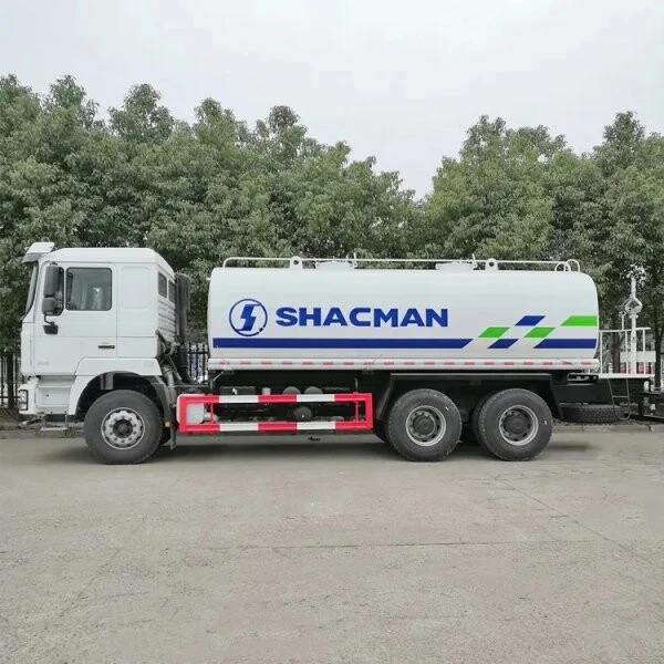 Camion d'arrosage F30006x4