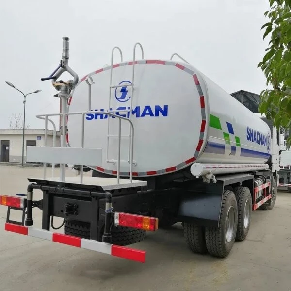 Camion d'arrosage F30006x4