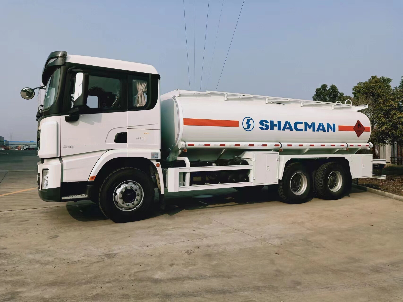 Camion-citerne de pétrole X3000 6X4