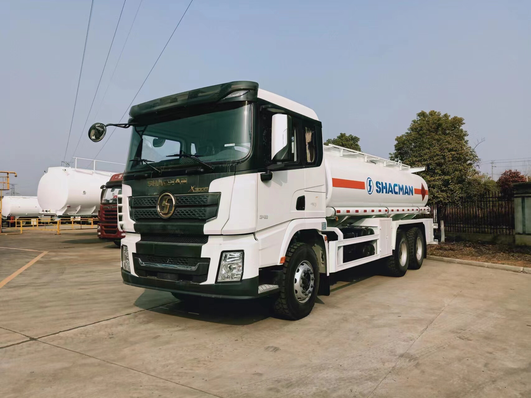 Camion-citerne de pétrole X3000 6X4