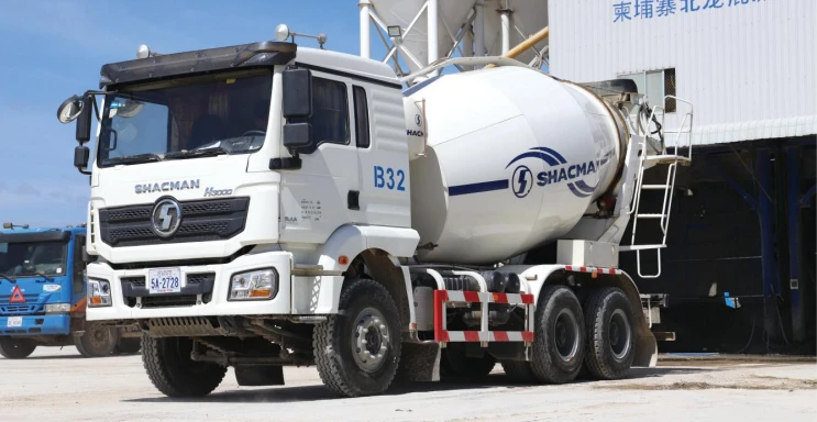 H3000 6X4 camion mélangeur
