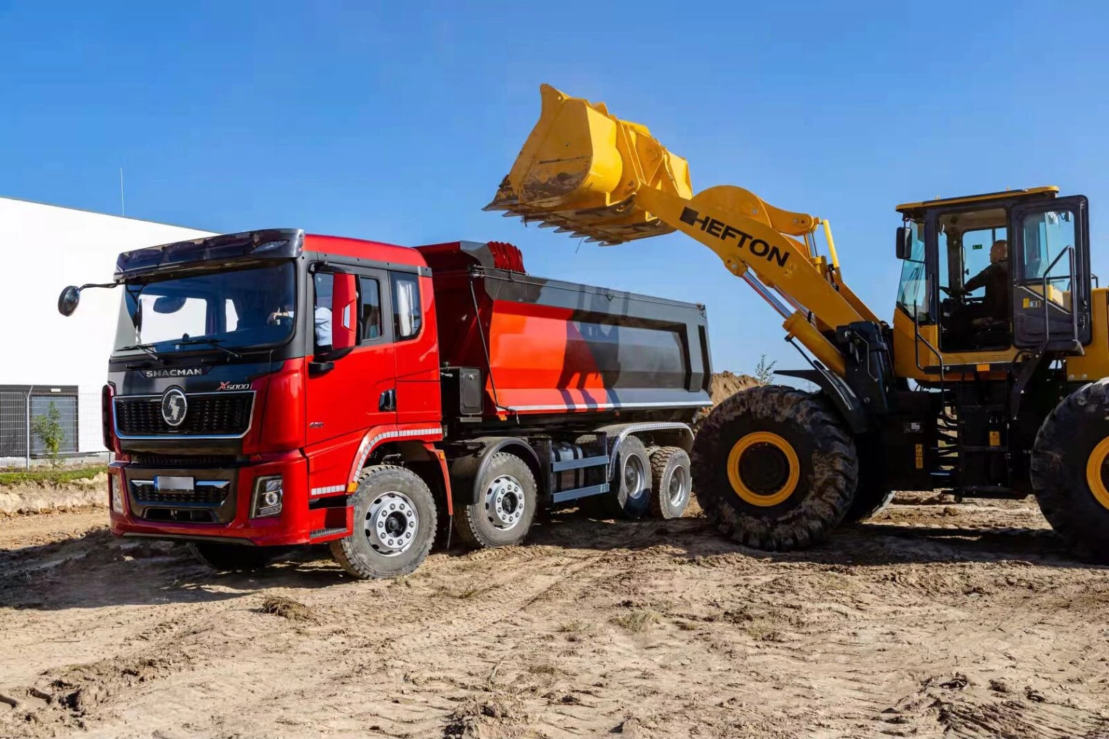 Camion à benne X5000 8x4