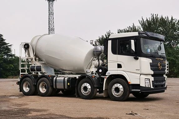 Camion malaxeur de ciment X5000 8x4