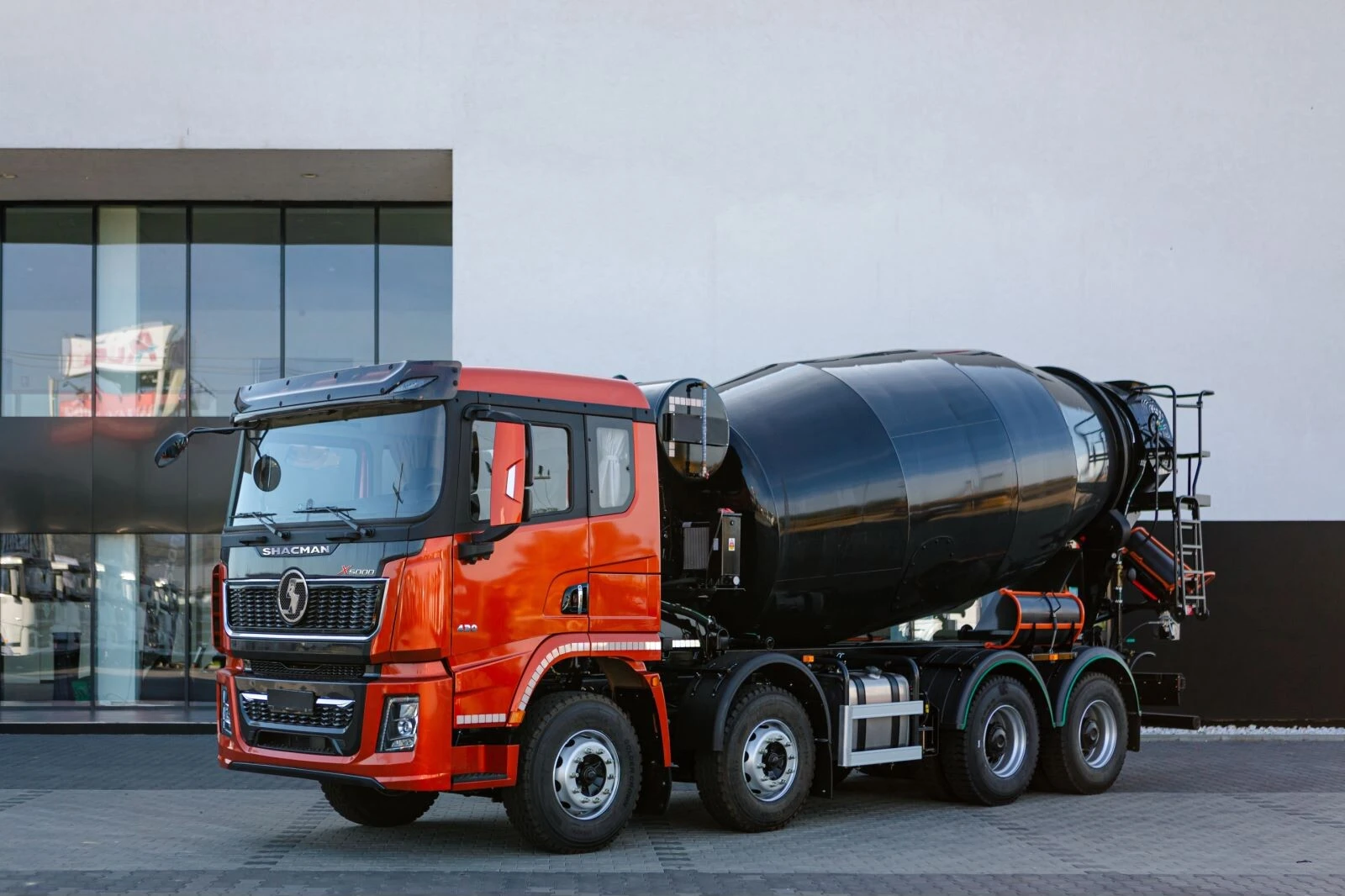 Camion malaxeur de ciment X5000 8x4