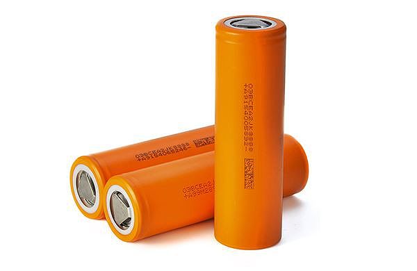3.7V 4500mAh Lithium-ion cell