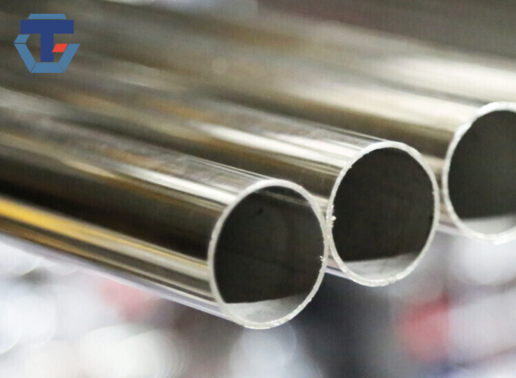 305 Stainless Steel Pipe
