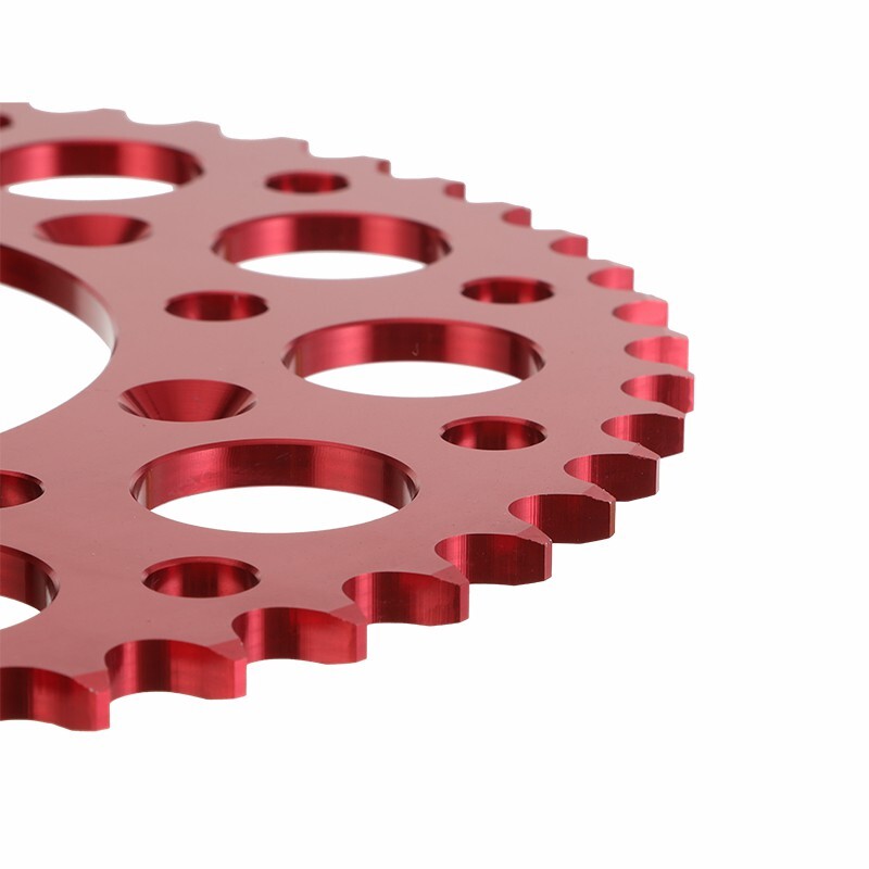 Pignon de roue de moto CNC en alliage d'aluminium 7075T6