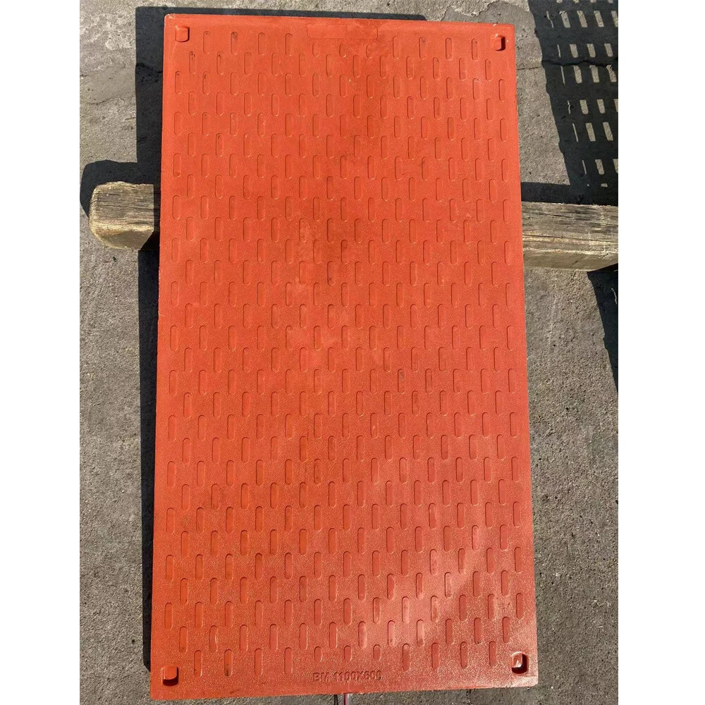 Pig factory cover BM1100_600