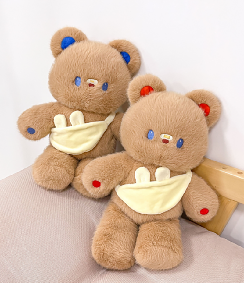 Little rabbit wrapped in bear 23DB1777