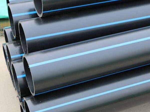 Tuyau d'alimentation en eau en PE-01