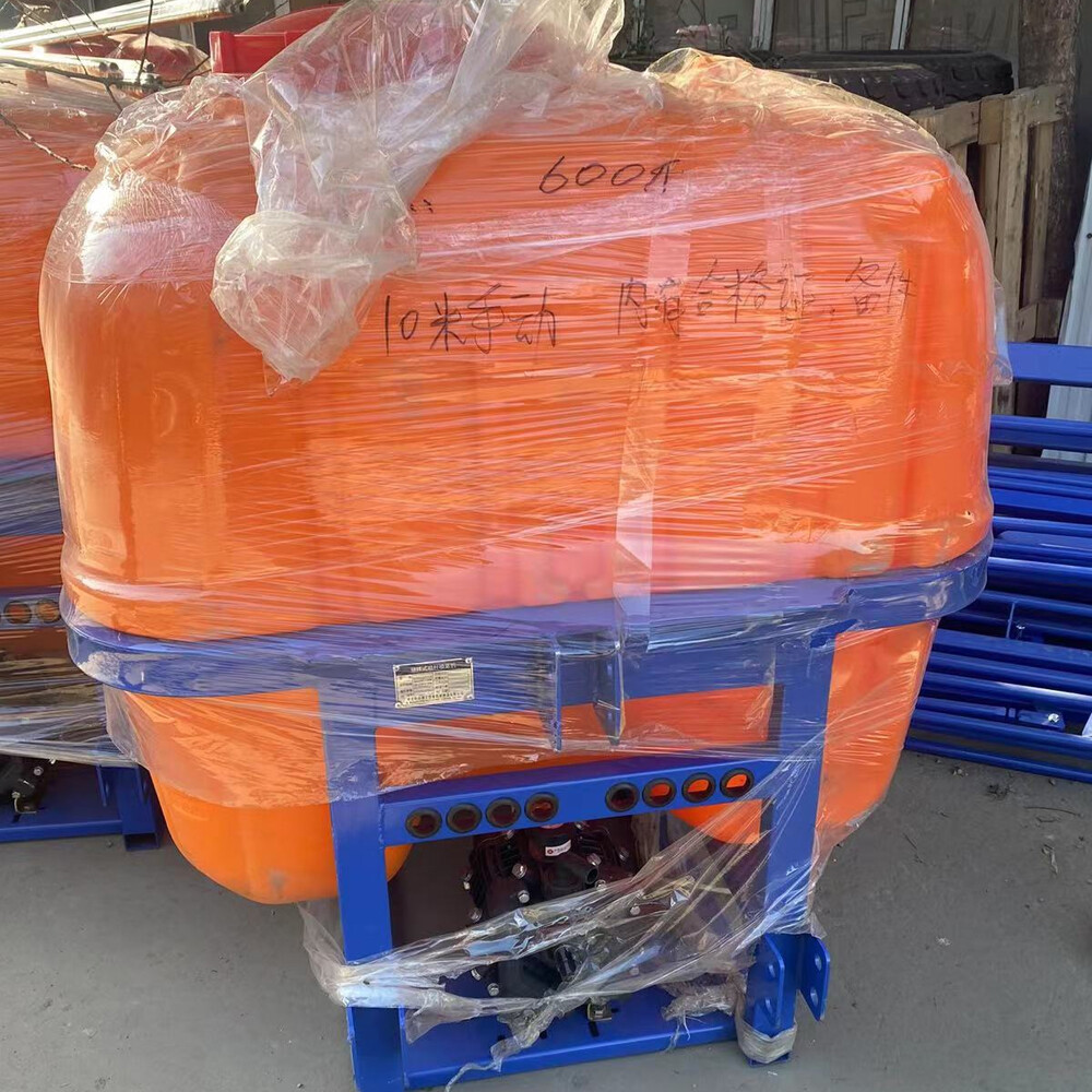 bidon pour arroser qqn de poison bidon pour arroser qqn de poison