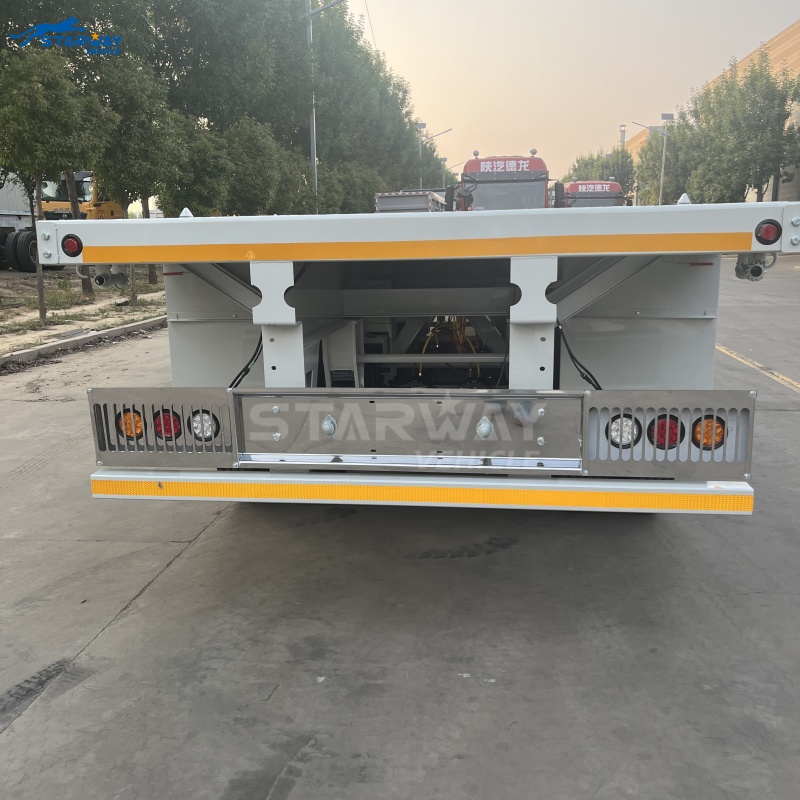 Tri-axle Flatbed Trailer 