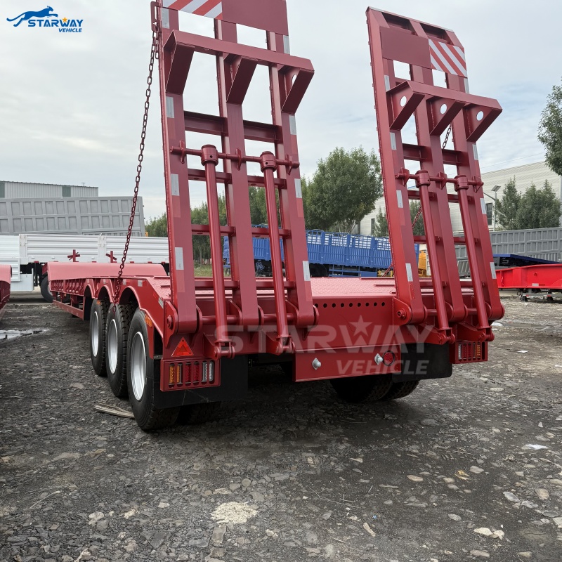 3 Axles Lowbed Truck
