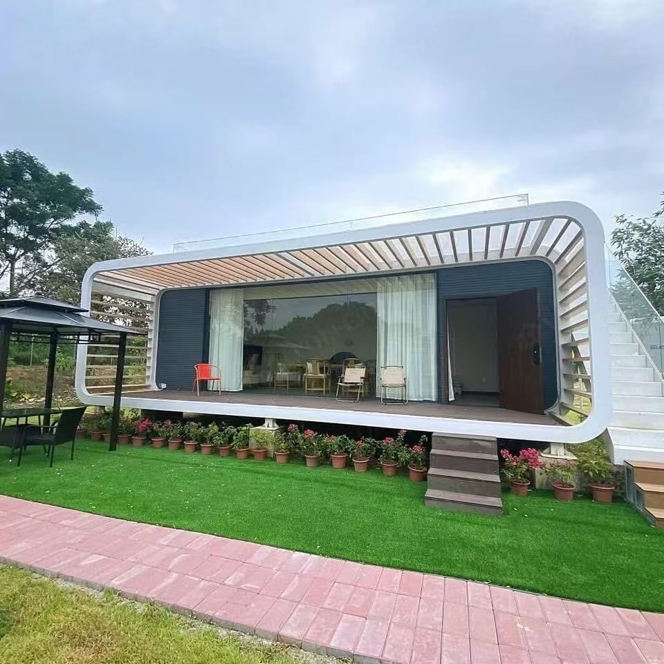 1789700963959409139189370880.jpeg Apple Cabin