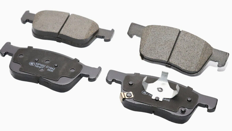 D1942 GM Front Brake Pad