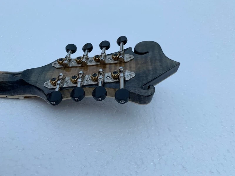 Mandoline guitare style F (AOM-F105)