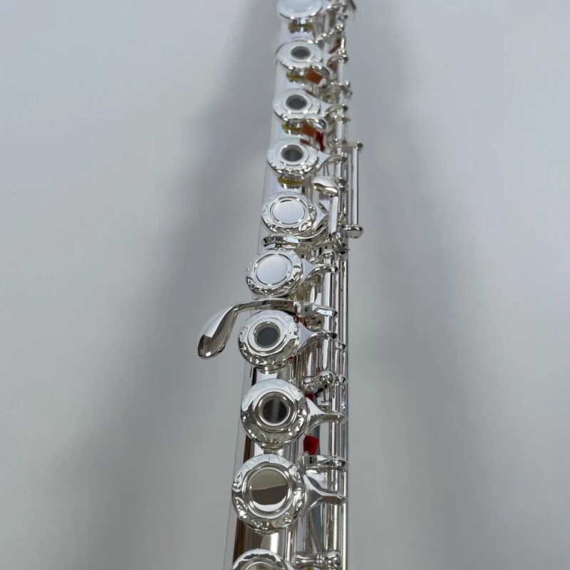 Afanti 17 Open Hole Silver Plated Engraved Flower Cover Flute (Flûte traversière avec couvercle en forme de fleur)